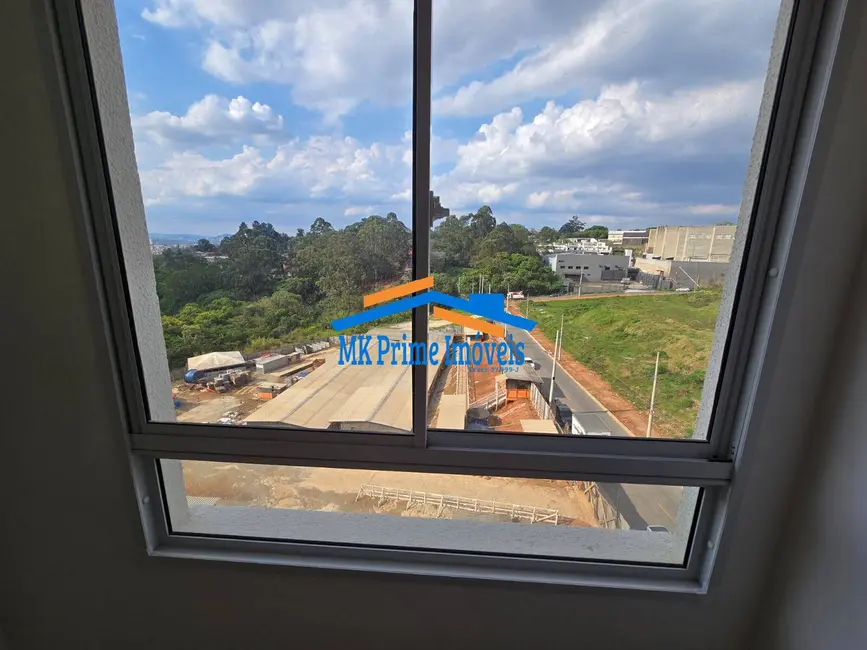 Foto 3 de Apartamento para alugar, 30m2 em Alto de Santa Lúcia, Carapicuiba - SP