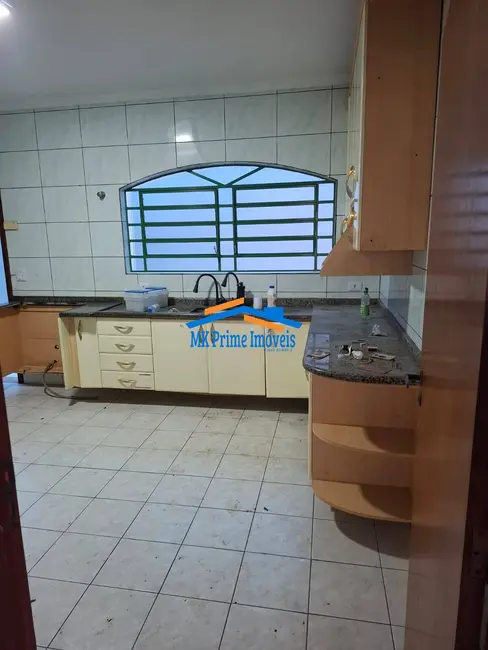 Casa com 3 quartos para alugar, 200m2 em City Bussocaba, Osasco - SP - imagem 8 Foto 8 de Casa com 3 quartos para alugar, 200m2 em City Bussocaba, Osasco - SP
