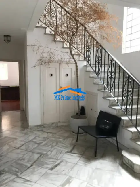 Sobrado com 6 quartos à venda, 350m2 em Vila Madalena, São Paulo - SP - imagem 5 Foto 5 de Sobrado com 6 quartos à venda, 350m2 em Vila Madalena, São Paulo - SP