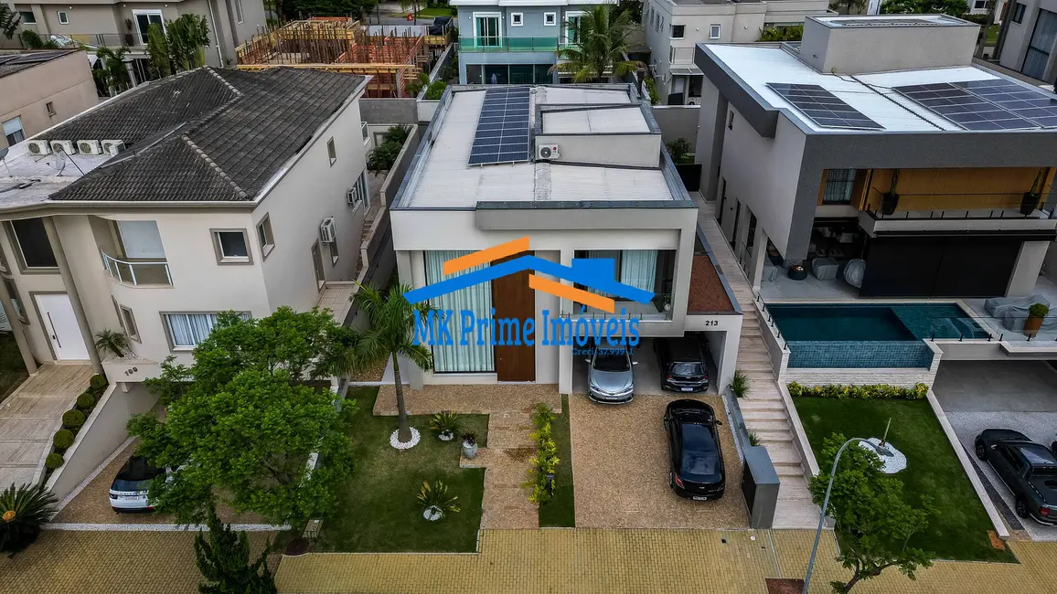 Foto 4 de Casa de Condomínio com 4 quartos à venda, 350m2 em Alphaville, Santana De Parnaiba - SP