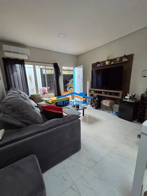 Casa com 3 quartos à venda, 1756m2 em Aracariguama - SP - imagem 6 Foto 6 de Casa com 3 quartos à venda, 1756m2 em Aracariguama - SP