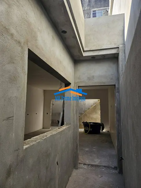 Foto 4 de Casa à venda, 140m2 em Umuarama, Osasco - SP