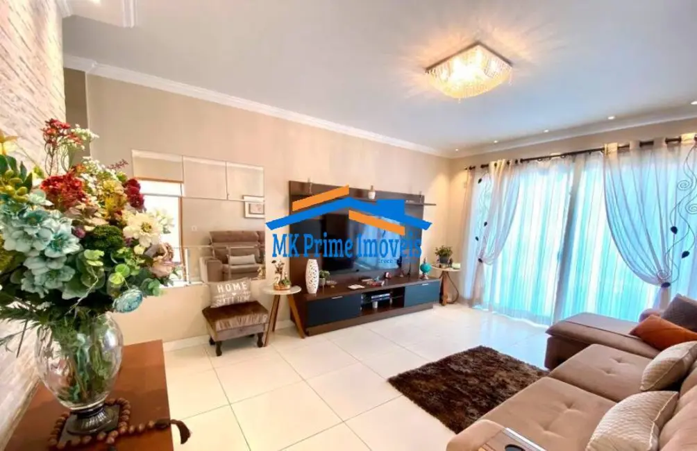 Sobrado com 3 quartos à venda, 180m2 em Osasco - SP - imagem 4 Foto 4 de Sobrado com 3 quartos à venda, 180m2 em Osasco - SP