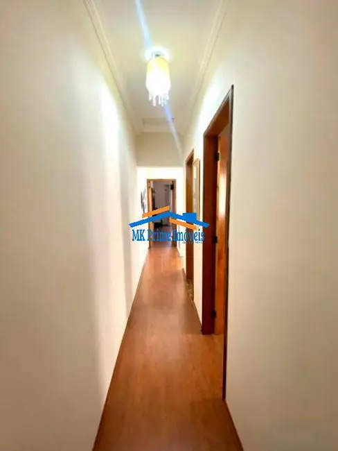 Sobrado com 3 quartos à venda, 180m2 em Osasco - SP - imagem 9 Foto 9 de Sobrado com 3 quartos à venda, 180m2 em Osasco - SP