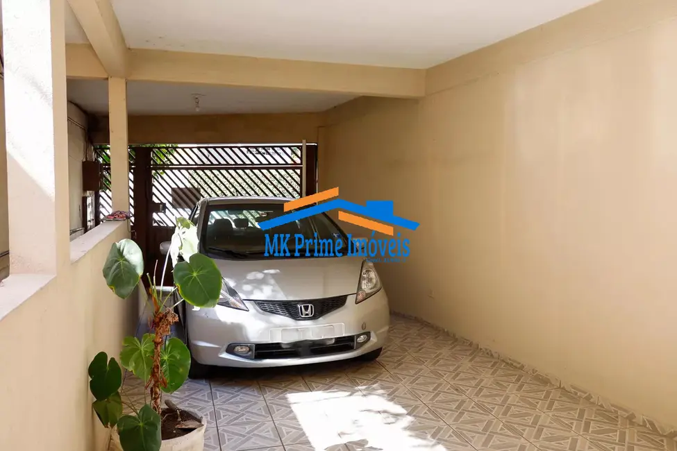 Sobrado com 3 quartos à venda em Jardim Roberto, Osasco - SP - imagem 2 Foto 2 de Sobrado com 3 quartos à venda em Jardim Roberto, Osasco - SP