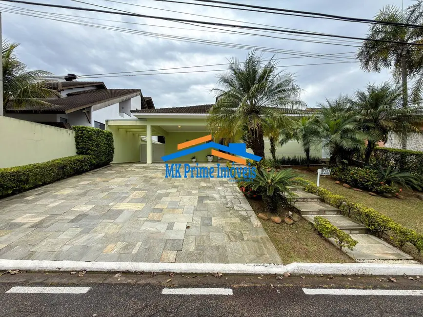 Foto 2 de Casa de Condomínio com 4 quartos para alugar, 350m2 em Tamboré, Santana De Parnaiba - SP