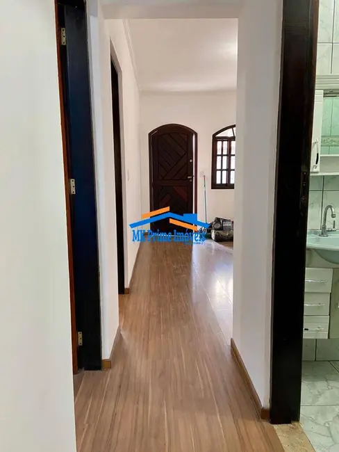 Casa com 2 quartos para alugar, 116m2 em Quitaúna, Osasco - SP - imagem 7 Foto 7 de Casa com 2 quartos para alugar, 116m2 em Quitaúna, Osasco - SP