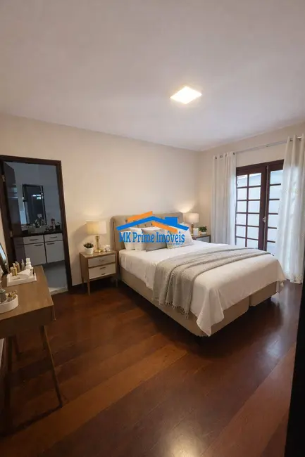 Foto 7 de Sobrado com 4 quartos à venda, 210m2 em City Bussocaba, Osasco - SP