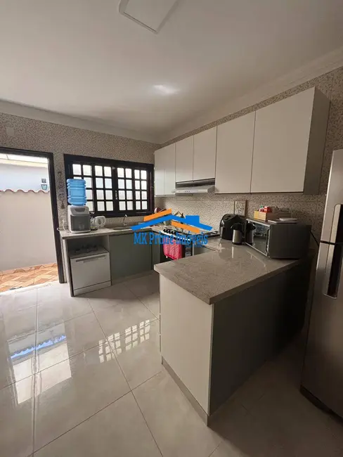 Foto 9 de Casa com 4 quartos à venda, 210m2 em City Bussocaba, Osasco - SP