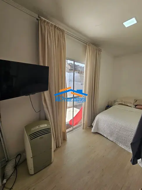 Foto 6 de Casa com 2 quartos para alugar, 125m2 em Santa Maria, Osasco - SP