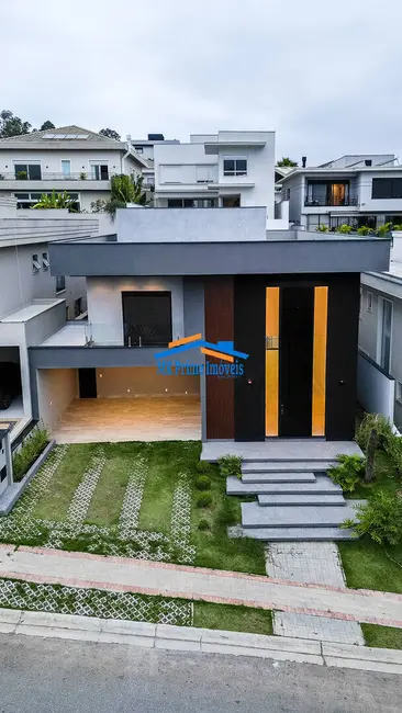 Casa de Condomínio com 5 quartos à venda, 392m2 em Colinas da Anhangüera, Santana De Parnaiba - SP - imagem 3 Foto 3 de Casa de Condomínio com 5 quartos à venda, 392m2 em Colinas da Anhangüera, Santana De Parnaiba - SP