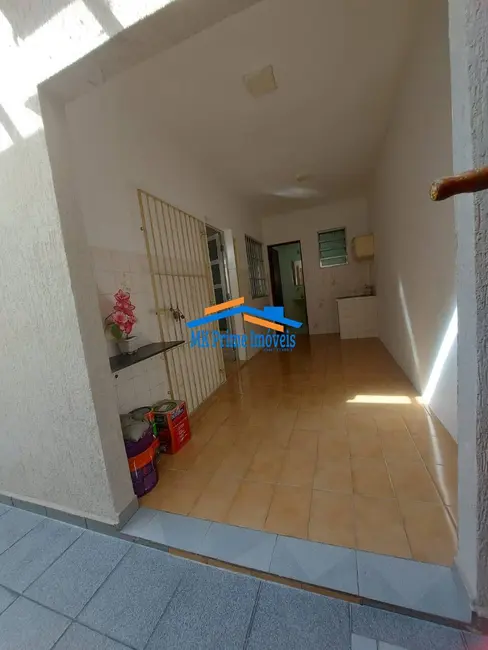 Sobrado com 4 quartos à venda, 238m2 em Osasco - SP - imagem 5 Foto 5 de Sobrado com 4 quartos à venda, 238m2 em Osasco - SP