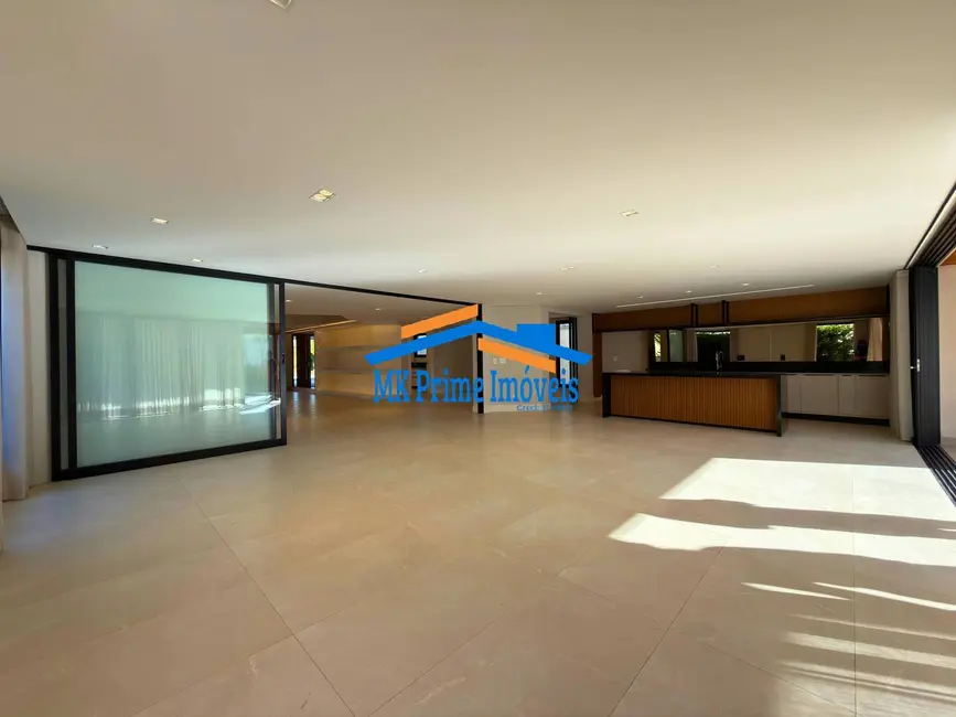 Casa de Condomínio com 4 quartos à venda, 550m2 em Alphaville Residencial Zero, Barueri - SP - imagem 4 Foto 4 de Casa de Condomínio com 4 quartos à venda, 550m2 em Alphaville Residencial Zero, Barueri - SP