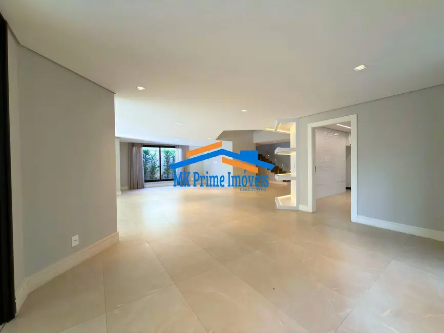 Casa de Condomínio com 4 quartos à venda, 550m2 em Alphaville Residencial Zero, Barueri - SP - imagem 5 Foto 5 de Casa de Condomínio com 4 quartos à venda, 550m2 em Alphaville Residencial Zero, Barueri - SP