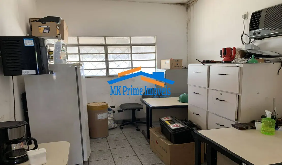 Foto 8 de Armazém / Galpão para alugar, 1293m2 em Vila Sul Americana, Carapicuiba - SP