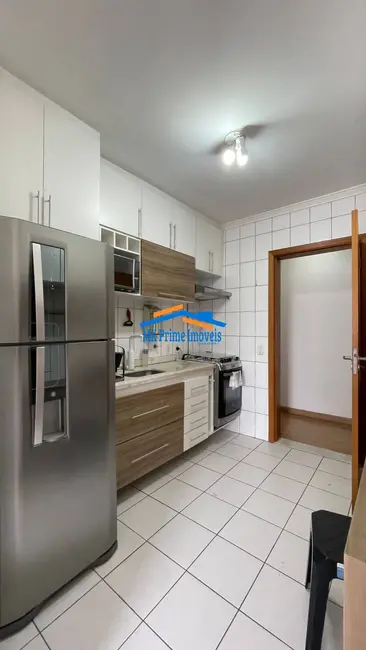 Apartamento com 3 quartos para alugar, 85m2 em Vila Osasco, Osasco - SP - imagem 9 Foto 9 de Apartamento com 3 quartos para alugar, 85m2 em Vila Osasco, Osasco - SP