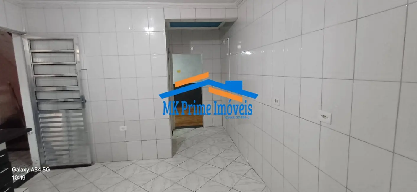 Casa com 1 quarto para alugar, 40m2 em Novo Osasco, Osasco - SP - imagem 2 Foto 2 de Casa com 1 quarto para alugar, 40m2 em Novo Osasco, Osasco - SP