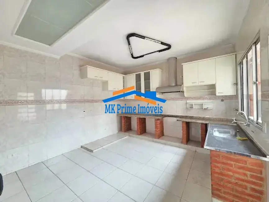 Casa com 3 quartos para alugar, 100m2 em Jardim das Flores, Osasco - SP - imagem 4 Foto 4 de Casa com 3 quartos para alugar, 100m2 em Jardim das Flores, Osasco - SP