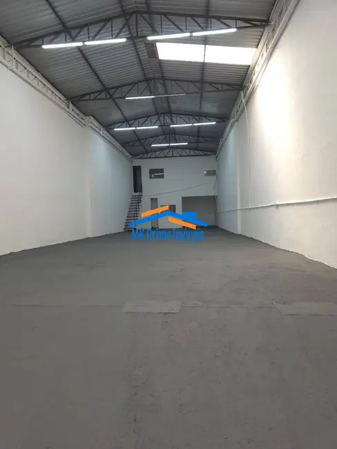 Foto 1 de Armazém / Galpão à venda, 250m2 em km 18, Osasco - SP