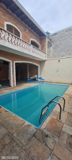 Casa com 3 quartos à venda, 100m2 em Cidade da Saúde, Itapevi - SP - imagem 3 Foto 3 de Casa com 3 quartos à venda, 100m2 em Cidade da Saúde, Itapevi - SP