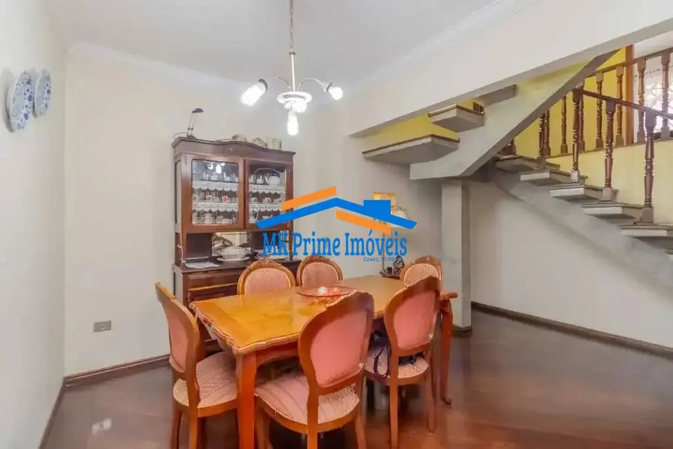 Sobrado com 3 quartos à venda, 241m2 em Centro, Osasco - SP - imagem 5 Foto 5 de Sobrado com 3 quartos à venda, 241m2 em Centro, Osasco - SP