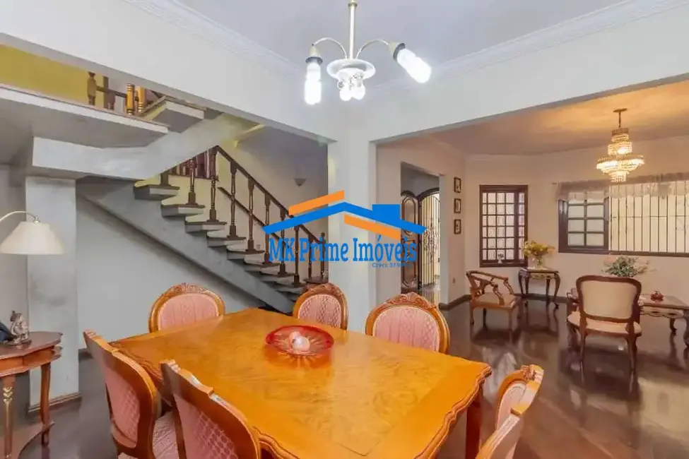 Sobrado com 3 quartos à venda, 241m2 em Centro, Osasco - SP - imagem 4 Foto 4 de Sobrado com 3 quartos à venda, 241m2 em Centro, Osasco - SP