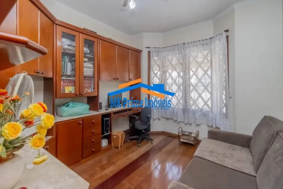 Sobrado com 3 quartos à venda, 241m2 em Centro, Osasco - SP - imagem 2 Foto 2 de Sobrado com 3 quartos à venda, 241m2 em Centro, Osasco - SP