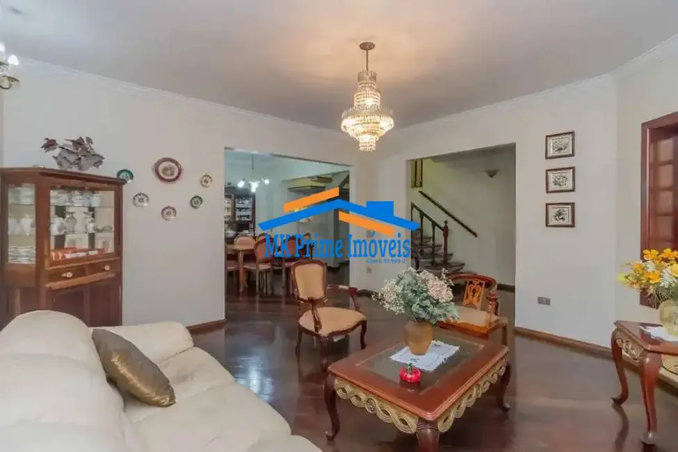 Sobrado com 3 quartos à venda, 241m2 em Centro, Osasco - SP - imagem 3 Foto 3 de Sobrado com 3 quartos à venda, 241m2 em Centro, Osasco - SP