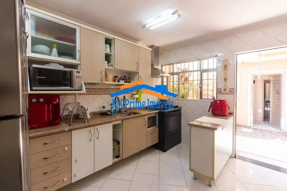 Foto 9 de Casa com 3 quartos à venda e para alugar, 220m2 em Quitaúna, Osasco - SP