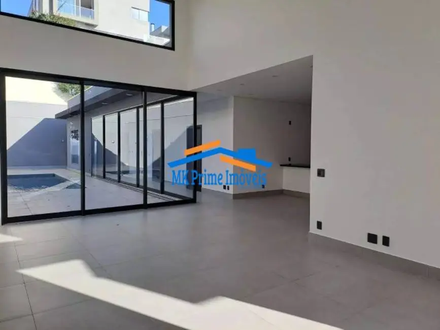 Casa de Condomínio com 4 quartos à venda, 267m2 em Alphaville, Santana De Parnaiba - SP - imagem 3 Foto 3 de Casa de Condomínio com 4 quartos à venda, 267m2 em Alphaville, Santana De Parnaiba - SP