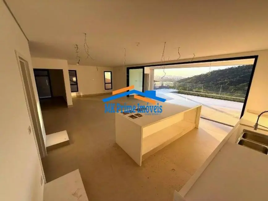 Casa de Condomínio com 4 quartos à venda, 391m2 em Alphaville, Santana De Parnaiba - SP - imagem 3 Foto 3 de Casa de Condomínio com 4 quartos à venda, 391m2 em Alphaville, Santana De Parnaiba - SP