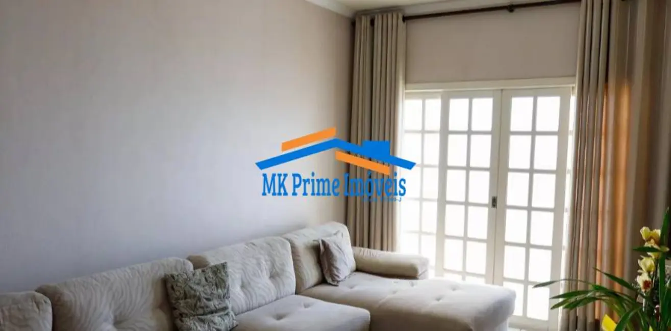 Foto 2 de Sobrado com 3 quartos à venda, 215m2 em Jaguaribe, Osasco - SP