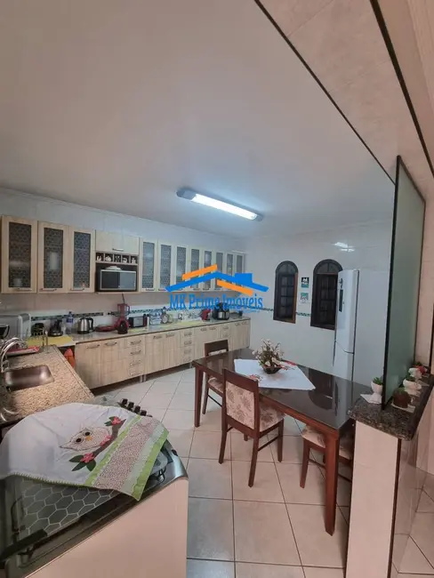 Foto 9 de Casa com 3 quartos à venda, 246m2 em Umuarama, Osasco - SP