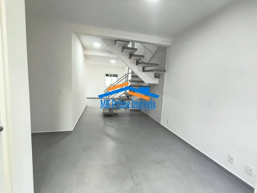 Casa de Condomínio com 3 quartos à venda, 170m2 em Jardim da Glória, Cotia - SP - imagem 4 Foto 4 de Casa de Condomínio com 3 quartos à venda, 170m2 em Jardim da Glória, Cotia - SP