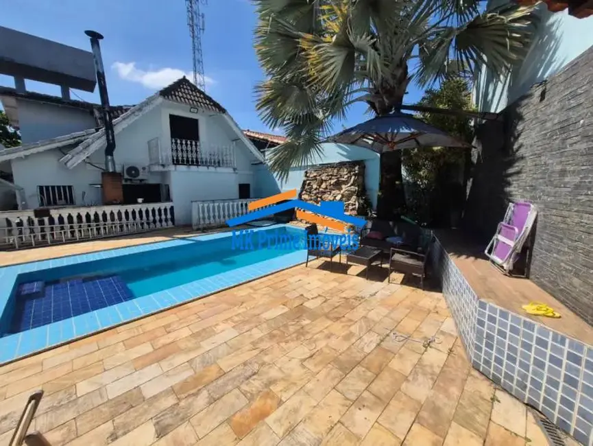 Sobrado com 4 quartos à venda, 330m2 em Adalgisa, Osasco - SP - imagem 2 Foto 2 de Sobrado com 4 quartos à venda, 330m2 em Adalgisa, Osasco - SP