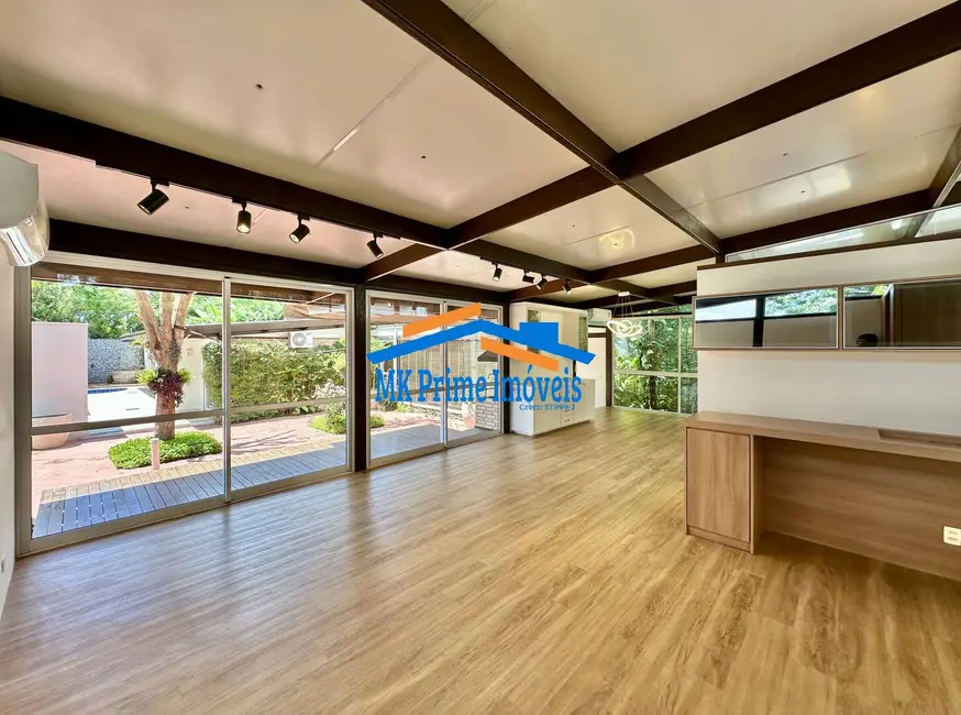 Foto 1 de Casa de Condomínio com 3 quartos à venda, 345m2 em Vila Santo Antônio, Cotia - SP