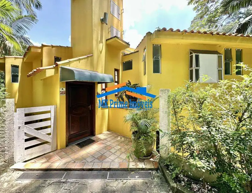 Foto 4 de Casa de Condomínio com 3 quartos para alugar, 486m2 em Condomínio Iolanda, Taboao Da Serra - SP