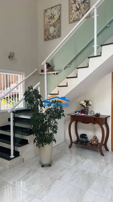 Foto 3 de Casa com 5 quartos à venda, 245m2 em City Bussocaba, Osasco - SP