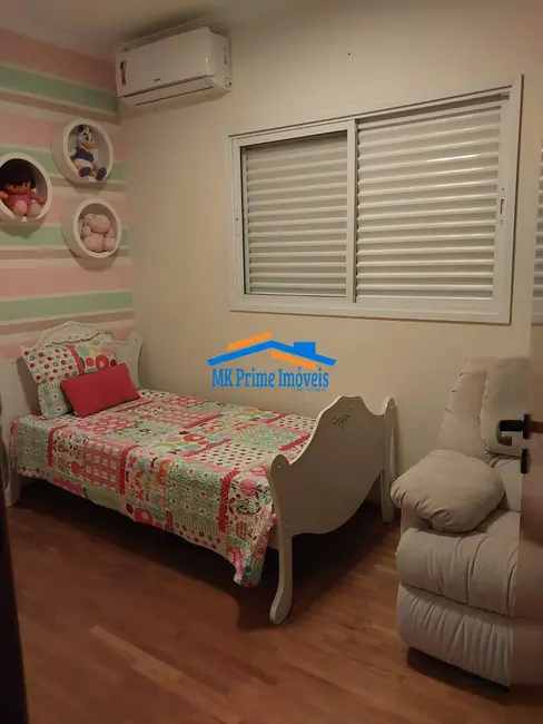 Sobrado com 4 quartos para alugar, 250m2 em Vila Yara, Osasco - SP - imagem 9 Foto 9 de Sobrado com 4 quartos para alugar, 250m2 em Vila Yara, Osasco - SP