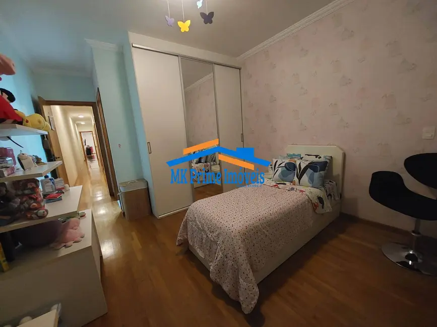 Sobrado com 4 quartos para alugar, 250m2 em Vila Yara, Osasco - SP - imagem 8 Foto 8 de Sobrado com 4 quartos para alugar, 250m2 em Vila Yara, Osasco - SP