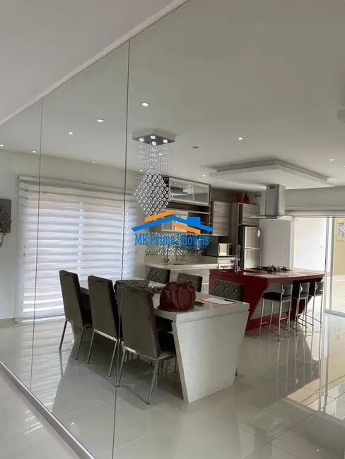 Foto 2 de Sobrado com 4 quartos à venda, 326m2 em City Bussocaba, Osasco - SP