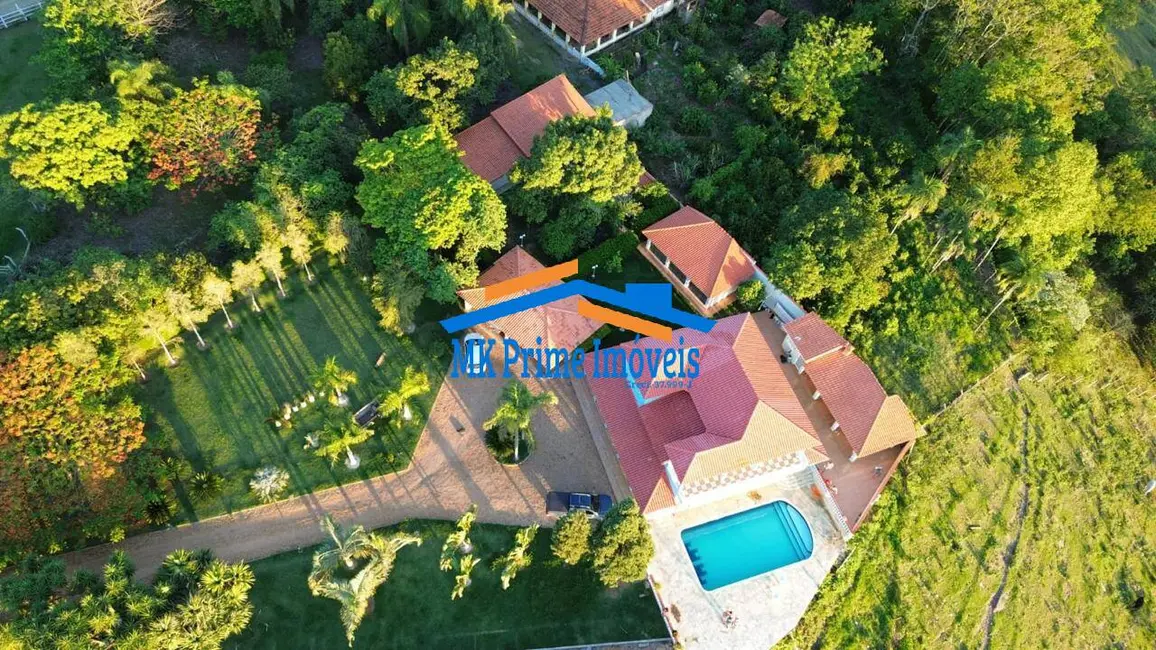 Foto 1 de Chácara com 6 quartos à venda, 83000m2 em Porangaba - SP