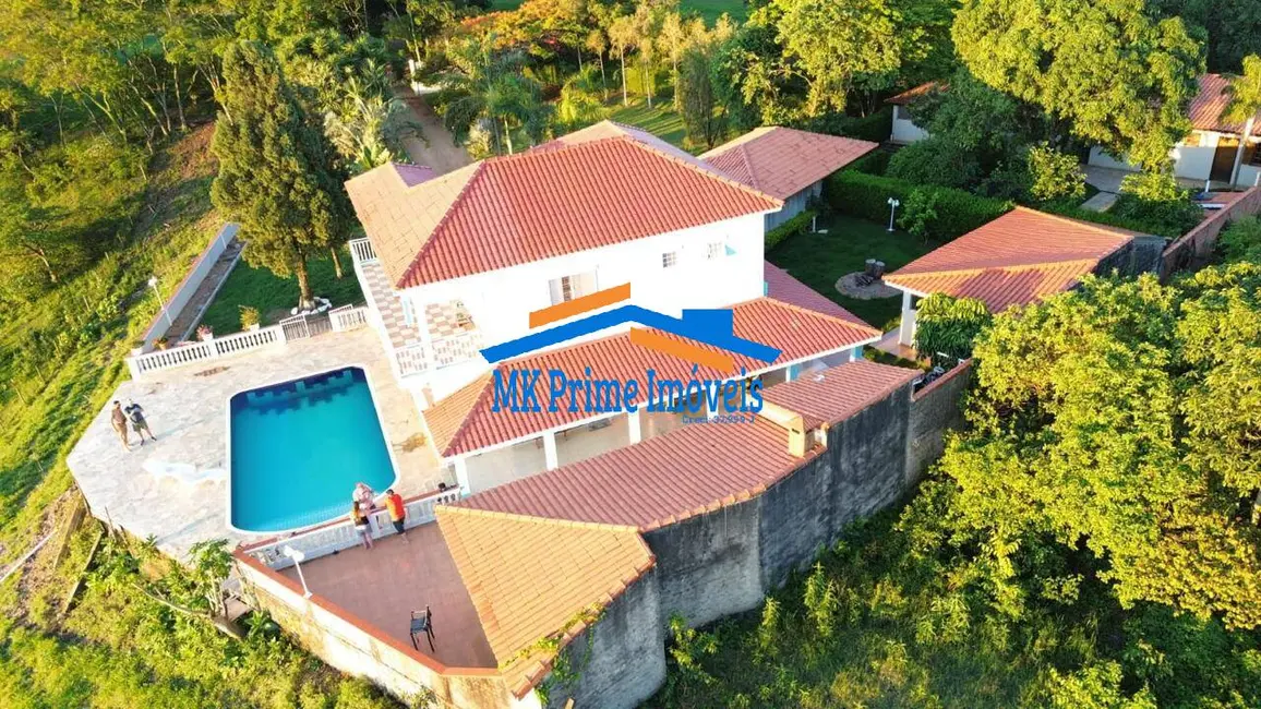 Foto 2 de Chácara com 6 quartos à venda, 83000m2 em Porangaba - SP