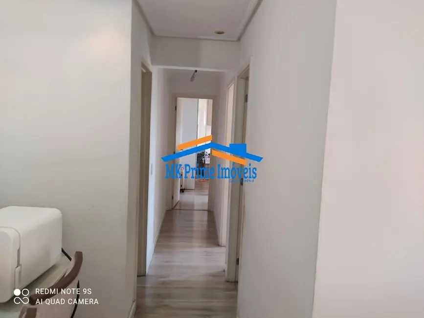 Apartamento com 3 quartos à venda, 73m2 em Jardim Tupanci, Barueri - SP - imagem 4 Foto 4 de Apartamento com 3 quartos à venda, 73m2 em Jardim Tupanci, Barueri - SP