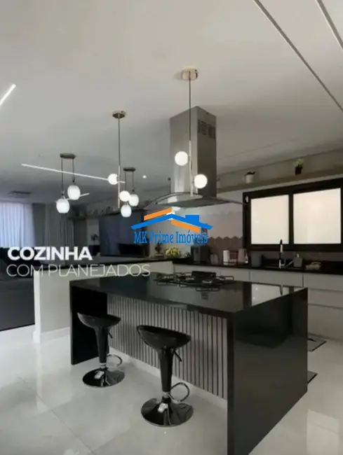 Casa com 3 quartos à venda, 270m2 em Aldeia da Serra, Barueri - SP - imagem 3 Foto 3 de Casa com 3 quartos à venda, 270m2 em Aldeia da Serra, Barueri - SP