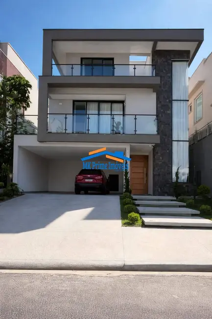 Casa com 3 quartos à venda, 270m2 em Aldeia da Serra, Barueri - SP - imagem 1 Foto 1 de Casa com 3 quartos à venda, 270m2 em Aldeia da Serra, Barueri - SP