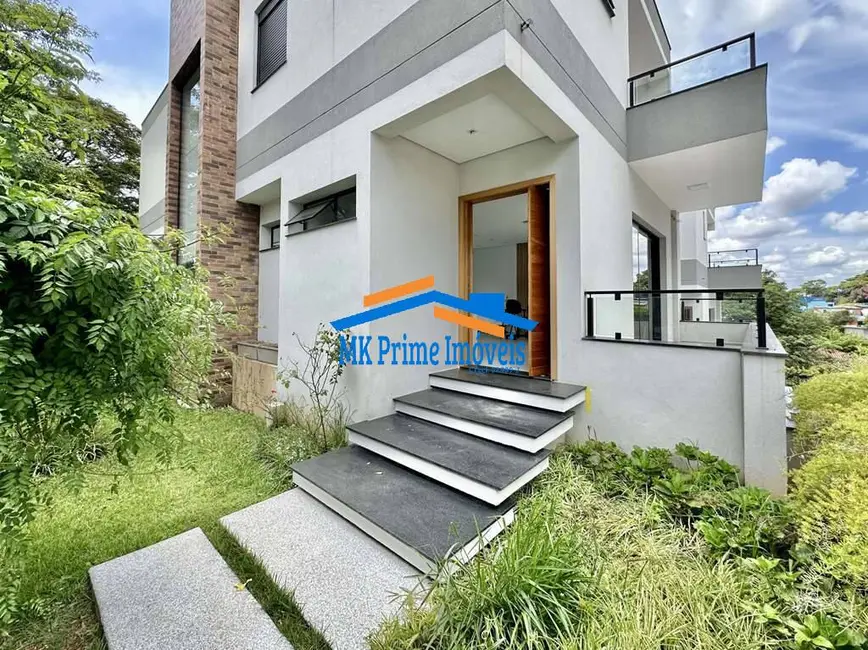 Foto 3 de Casa de Condomínio com 3 quartos à venda, 326m2 em Chácara do Refúgio, Carapicuiba - SP