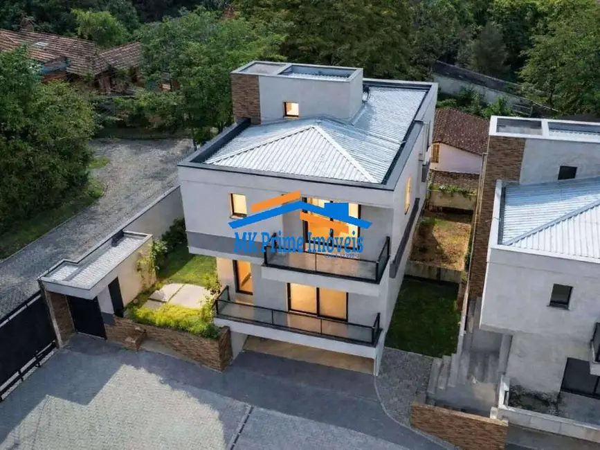 Foto 1 de Casa de Condomínio com 3 quartos à venda, 326m2 em Chácara do Refúgio, Carapicuiba - SP