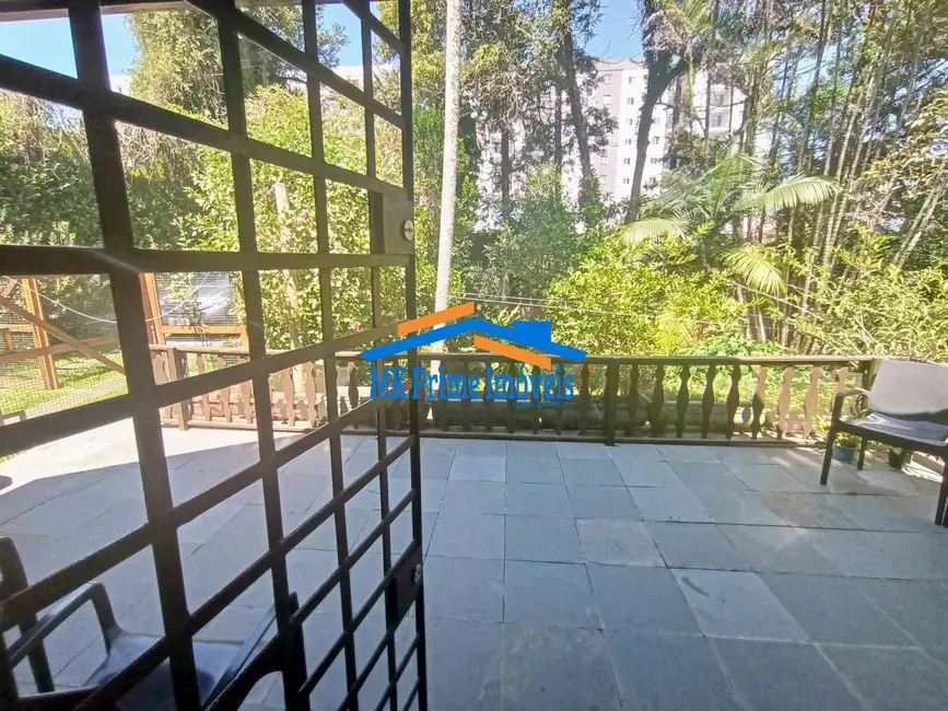 Foto 3 de Casa com 2 quartos à venda, 150m2 em Jardim Recanto Suave, Cotia - SP