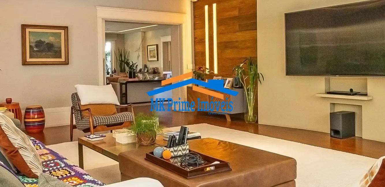 Sobrado com 4 quartos à venda, 580m2 em Jardim América, São Paulo - SP - imagem 8 Foto 8 de Sobrado com 4 quartos à venda, 580m2 em Jardim América, São Paulo - SP